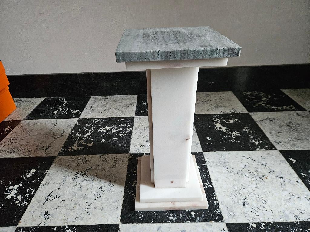 Zuil in marmer, Ophalen, Zo goed als nieuw