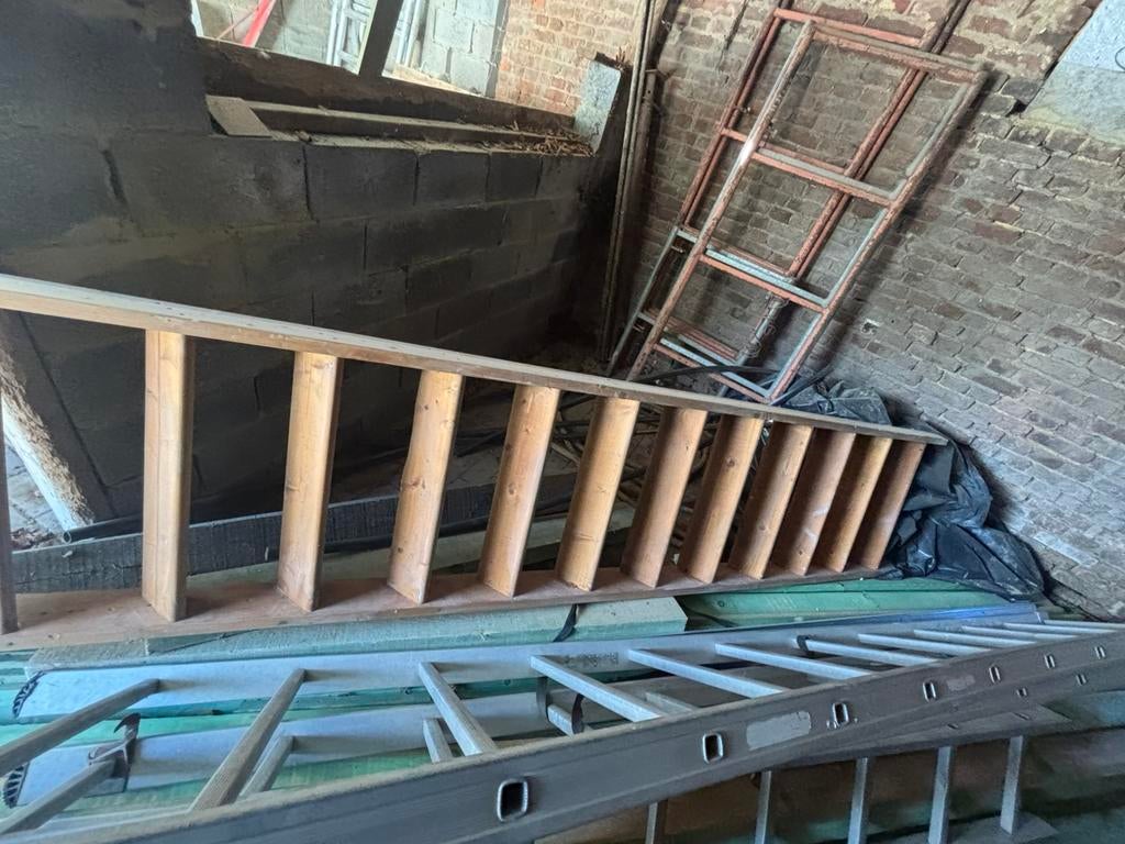 Escalier, Enlèvement ou Envoi, Comme neuf, Escalier