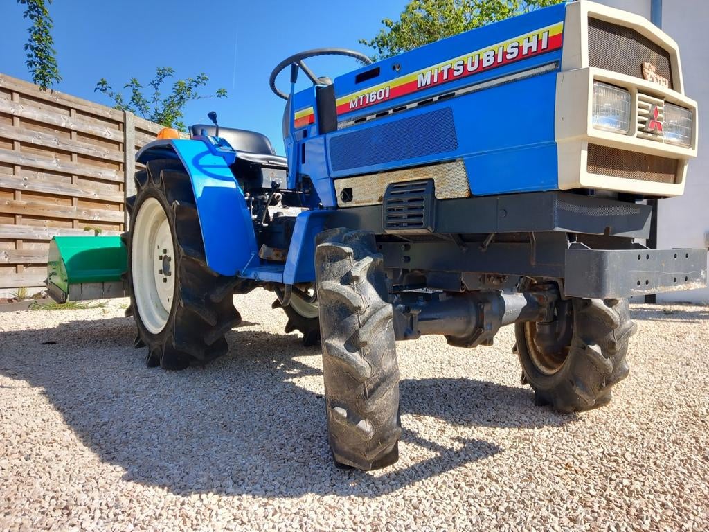 MITSUBISHI MT1601 MET KLEPELMAAIER IN TOPSTAAT, Zakelijke goederen, Landbouw | Tractoren, Ophalen