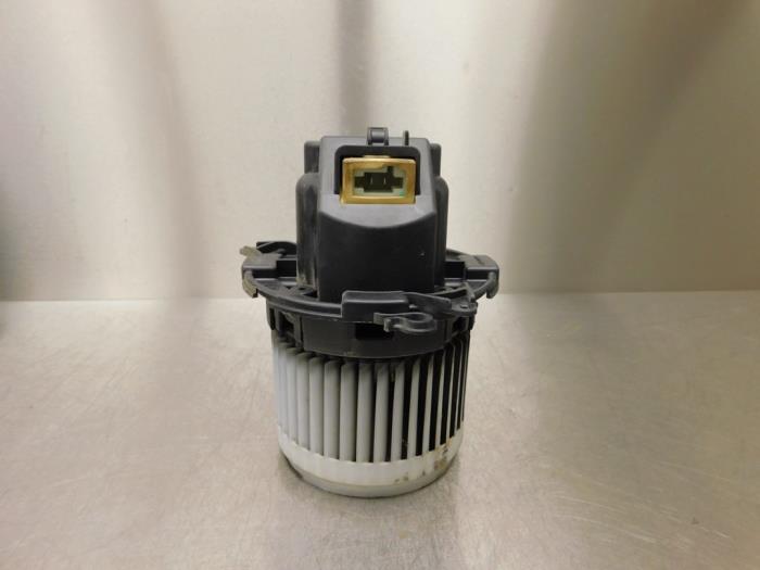 Moteur de ventilation chauffage d'un Dacia Lodgy, Dacia, -, 3 mois de garantie, Utilisé