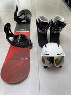 Snowboard +boots + helm - 1 keer gebruikt - zeer mooie staat, Sport en Fitness, Snowboarden, Ophalen, Zo goed als nieuw