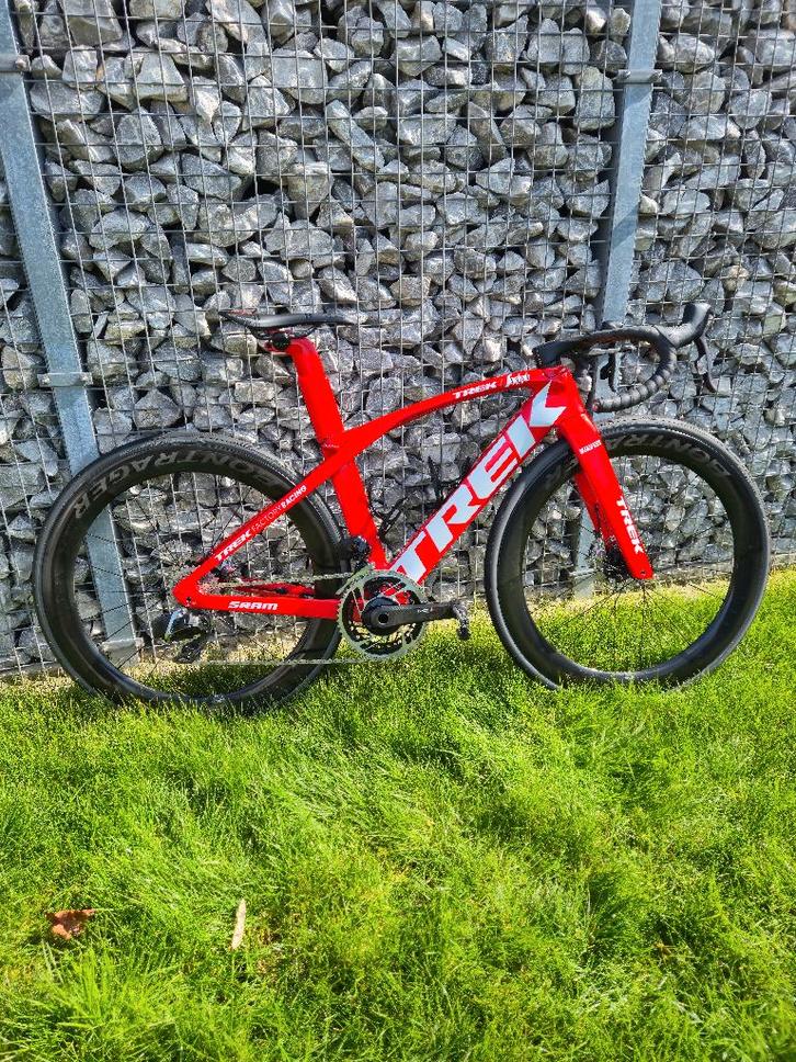 Trek Madone SLR9 AXS maat 50 in nieuwstaat!!, Vélos & Vélomoteurs, Vélos | Vélos de course, Comme neuf, Autres marques, Plus de 20 vitesses