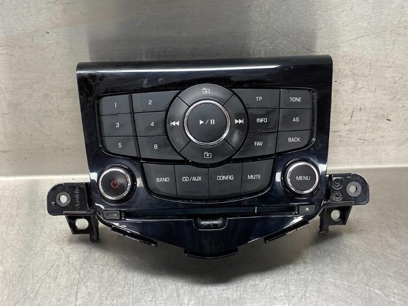 RADIOBEDIENING PANEEL Daewoo / Chevrolet Cruze (|96948422|), Gebruikt, Daewoo