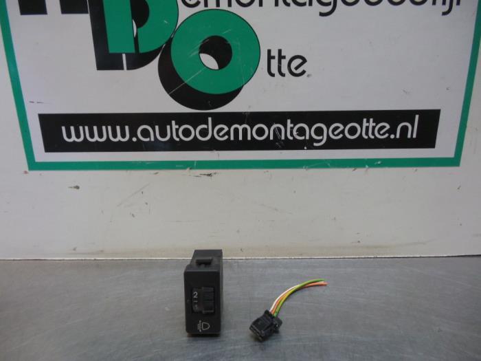 Commutateur phare hauteur réglable d'un Citroen C4 (C4 04-), Autos : Pièces & Accessoires, Tableau de bord & Interrupteurs, Citroën