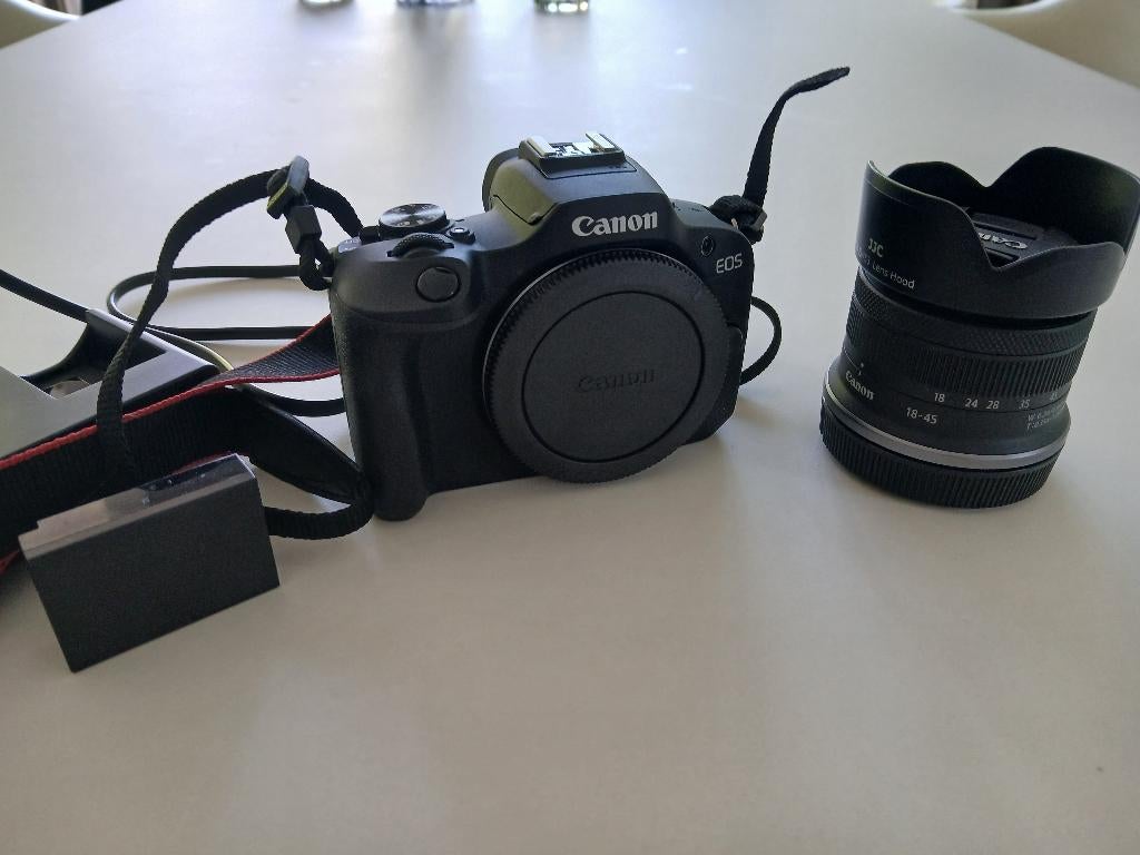 Canon eos r100 + rf-s 18-45mm lens, Enlèvement, Comme neuf, Compact, Canon