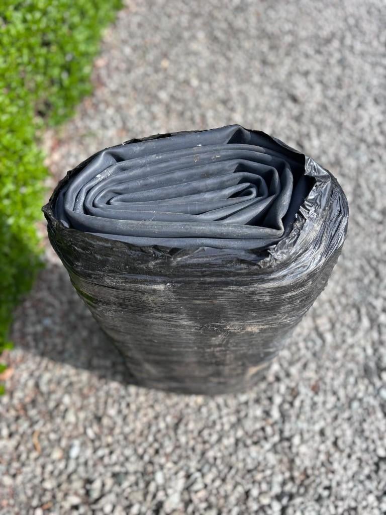 Toiture en EPDM à vendre - Rouleau (neuf), Bricolage & Construction, Tuiles & Revêtements de toit, Neuf, Autres types, Synthétique