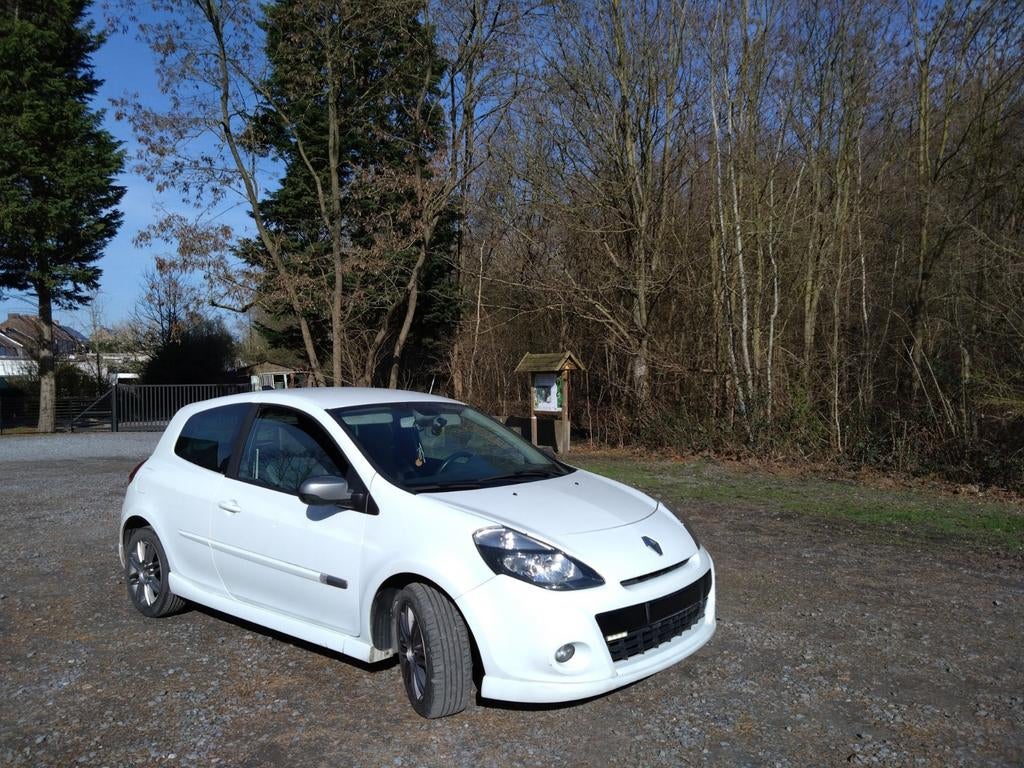 Renault Clio 3 gt, Auto's, Renault, Particulier, Clio, Android Auto, Benzine, Euro 5, Berline, 3 deurs, Handgeschakeld, Wit, Zwart