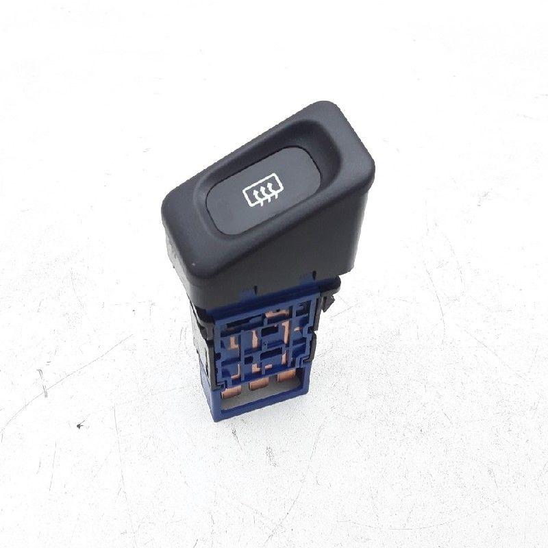 INTERRUPTEUR DEGIVRAGE LUNETTE ARRIÈRE Patrol GR (Y61), Utilisé, Nissan