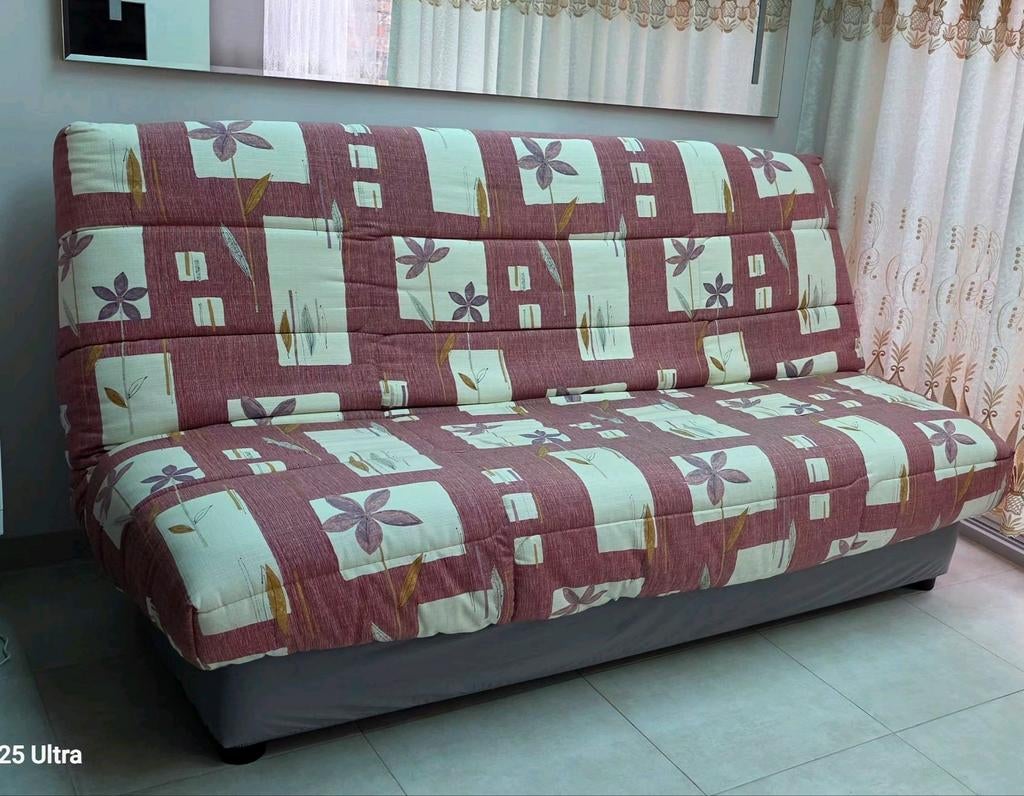 Proper slaapbank / zetelbed, Ophalen, Zo goed als nieuw