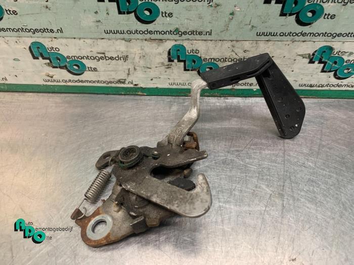 Slotmechaniek Motorkap van een Citroen C2 (C2 03-), Auto-onderdelen, Carrosserie, Citroën, Gebruikt, 3 maanden garantie, Ophalen of Verzenden