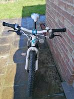 CUBE 24", Enlèvement, Utilisé, 24 pouces, Cube