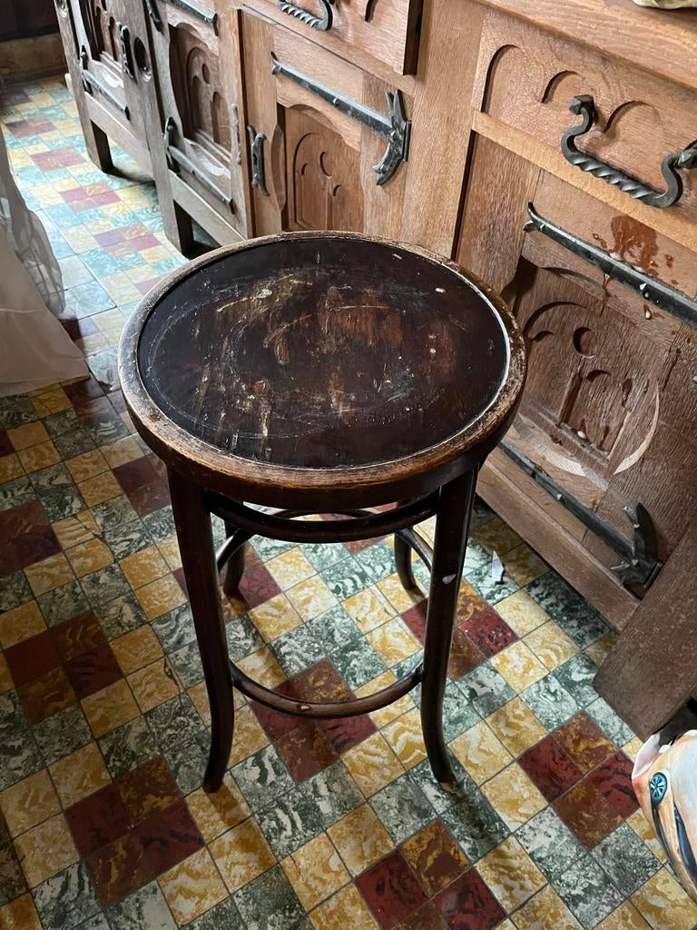 Tabouret vintage de style Thonet — bois courbé, Antiquités & Art, Antiquités | Meubles | Tables, Enlèvement