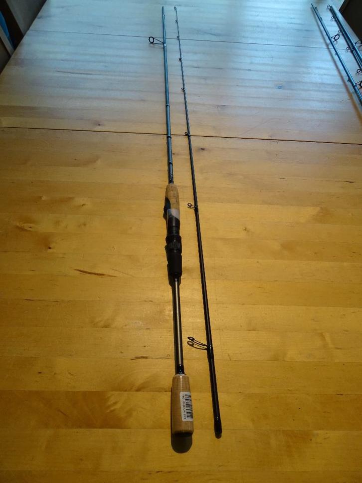 Cuillère Spro Trout Master Passion et leurre souple 240, Sports nautiques & Bateaux, Pêche à la ligne | Général, Comme neuf, Canne à lancer