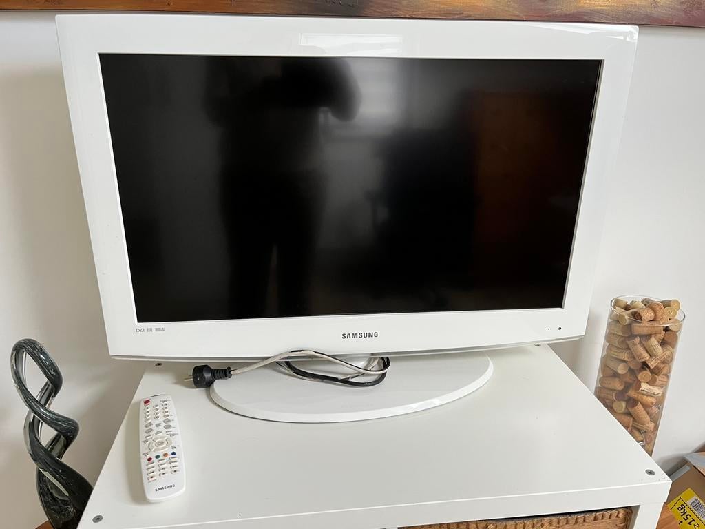 Télévision blanche Samsung 32 pouces, TV, Hi-fi & Vidéo, Télévisions, Utilisé, Samsung, Enlèvement