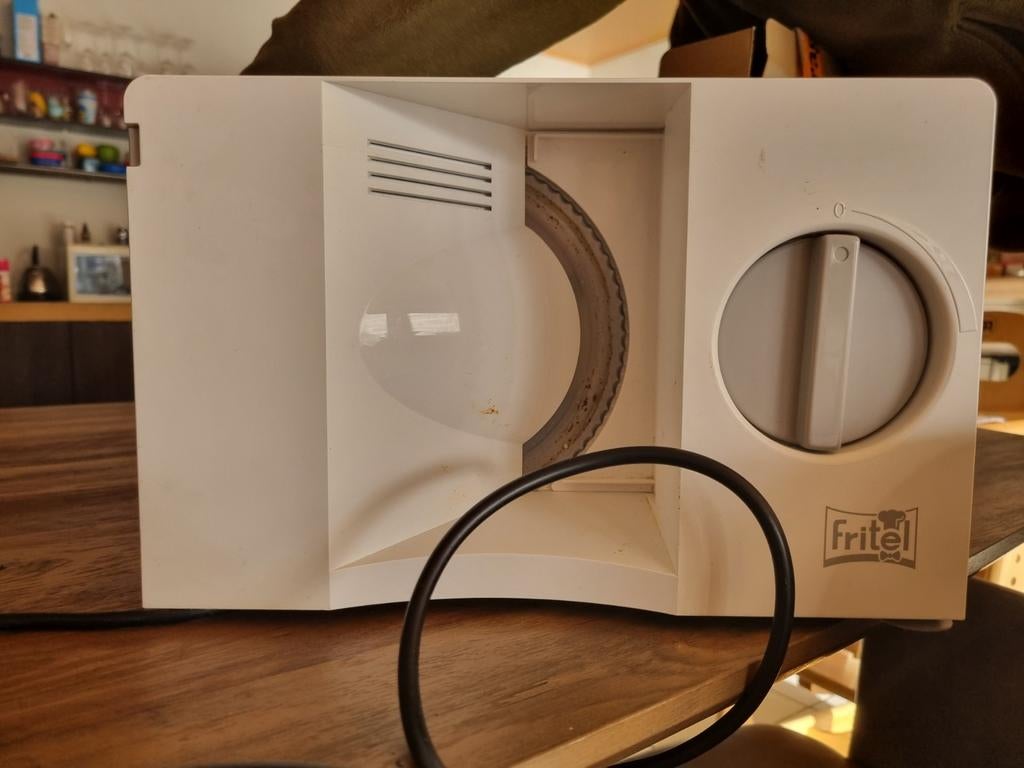 Snij machine fritel, Ophalen