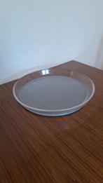 Plat à four rond diamètre 27 ou 26 cm 3 cm de haut, Enlèvement ou Envoi, Utilisé, Verre, Autres types