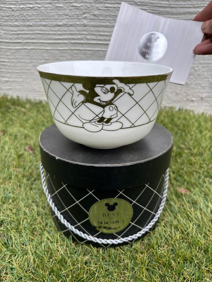 Best of Mickey - poseleinen eetkom - nieuw in doos!, Verzamelen, Disney, Nieuw, Mickey Mouse, Ophalen of Verzenden