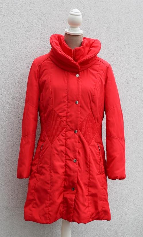Prachtige rode jas (donsjack) Madeleine - T44, Kleding | Dames, Jassen | Winter, Zo goed als nieuw, Maat 42/44 (L), Rood, Ophalen of Verzenden