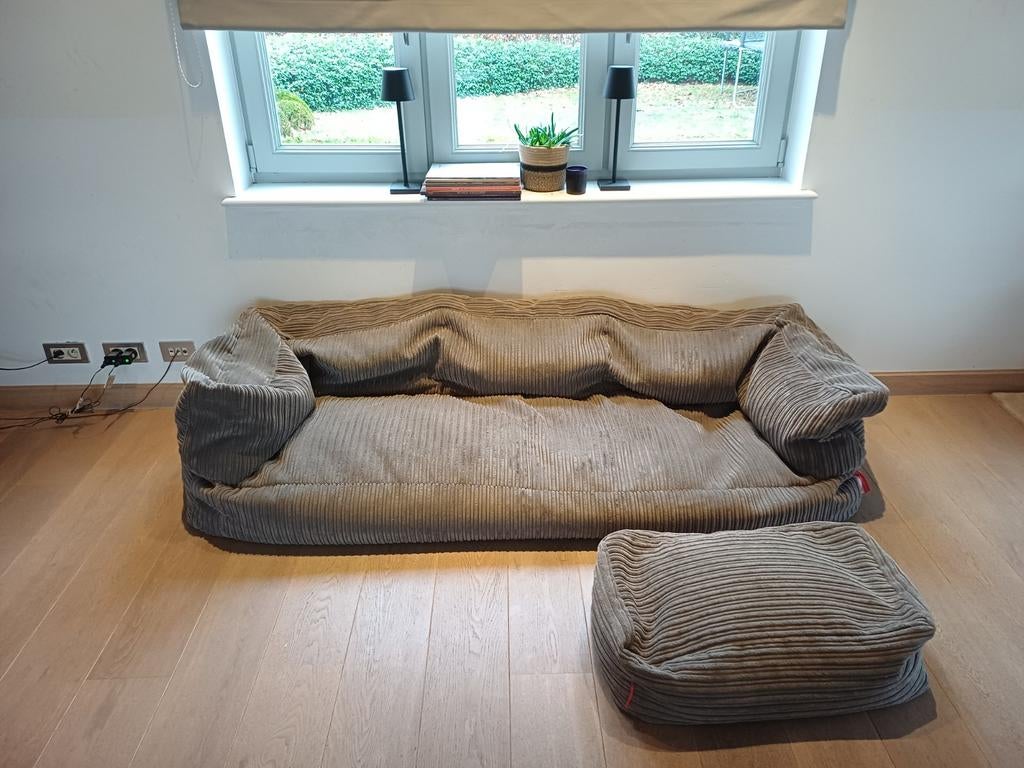 Zitzak / Zetel 3-zit met poef (grijs/bruin), Huis en Inrichting, Zetels | Voetbanken en poefs, Ophalen