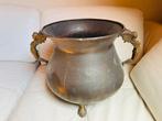 Pot en cuivre ancien avec poignées en forme d'ange, Enlèvement, Cuivre