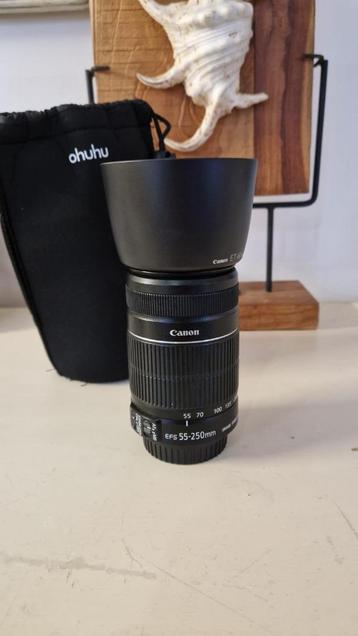 Canon EF-S 55-250mm f/4-5.6 IS II + accessoires disponible aux enchères