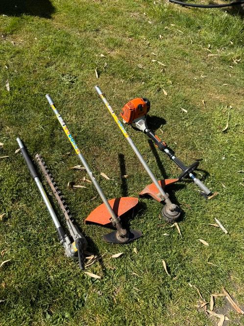 Bosmaaier Stihl KM 90 R werkt zeer goed, Tuin en Terras, Bosmaaiers, Zo goed als nieuw, Ophalen