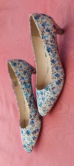 Schoenen maat 42, Kleding | Dames, Schoenen, Ophalen of Verzenden, Zo goed als nieuw, Blauw, Schoenen met lage hakken