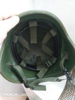 Leger helm hard plastic , Verzamelen, Ophalen, Landmacht, Helm of Baret