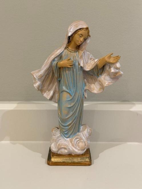 Klein Mariabeeld origineel, Antiek en Kunst, Antiek | Religieuze voorwerpen, Ophalen