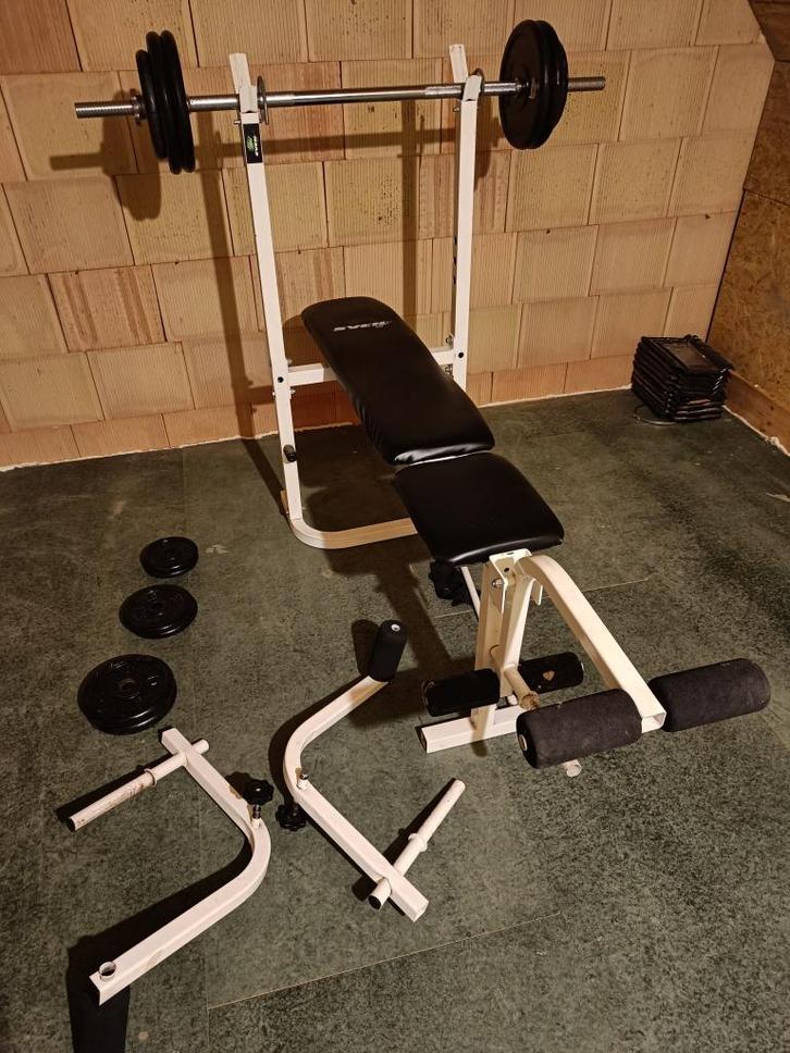 Fitnessbank incl 70kg gewichten, Sport en Fitness, Fitnessapparatuur, Gebruikt, Krachtstation, Armen, Benen, Borst, Metaal, Ophalen