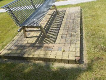 gratis betonklinkers beschikbaar voor biedingen