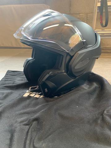 Motorhelm beschikbaar voor biedingen