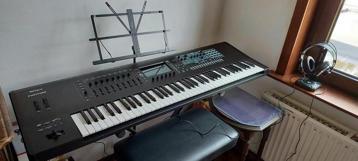 Roland Fantom 7 / EX, Muziek en Instrumenten, Keyboards, Zo goed als nieuw, 76 toetsen, Roland, Aanslaggevoelig, Met standaard