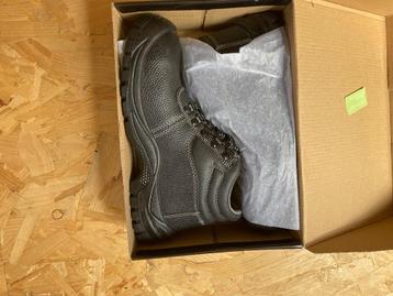 Chaussures de sécurité  beschikbaar voor biedingen
