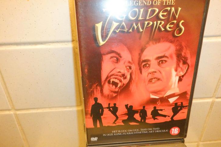 DVd the legend of The 7 Golden Vampires., CD & DVD, DVD | Horreur, Comme neuf, Vampires ou Zombies, À partir de 16 ans, Enlèvement ou Envoi