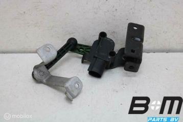 Niveausensor linksachter VW Passat B8 5Q0512521F