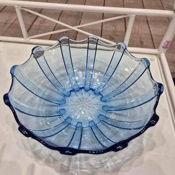 crisral Belge, blauwe fruitschaal beschikbaar voor biedingen