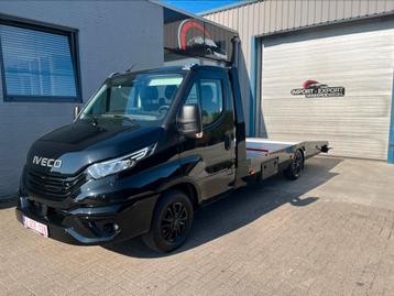 IVECO DAILY 3.0D 2025 TAKELWAGEN OPRIJWAGEN AUTOTRANSPORTER, Auto's, Automaat, Euro 6, Iveco, Zwart