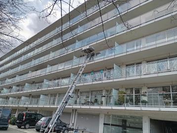 LADDERLIFT+GROTE BESTELWAGEN+VERHUIZER=GOEDKOOP VERHUIZEN  beschikbaar voor biedingen