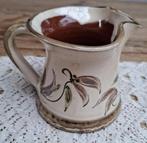 Frans handbeschilderd terra cotta kannetje met bloemen, Antiek en Kunst, Ophalen of Verzenden