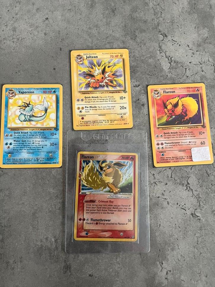 4 eeveelutions (Goldstar), Hobby en Vrije tijd, Verzamelkaartspellen | Pokémon, Gebruikt, Losse kaart, Verzenden