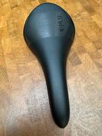 Selle fizik neuve, Neuf, Selle