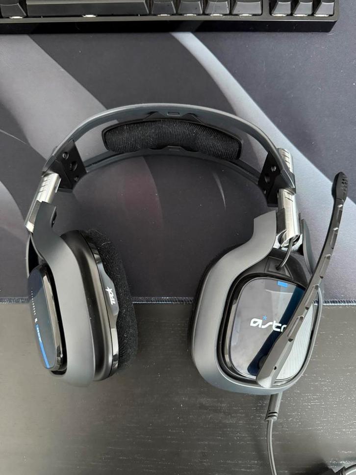 Casque gaming astro A40 - PS5/PC, Computers en Software, Headsets, Zo goed als nieuw, Ophalen