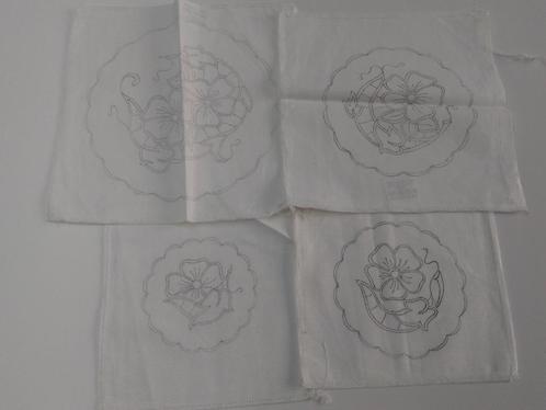 13-delig lot: Richelieu sierdoekjes om zelf te maken, Hobby en Vrije tijd, Borduren en Borduurmachines, Nieuw, Onderdeel of Accessoires
