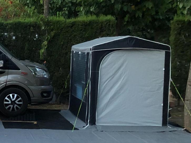 Schuurtent, Caravans en Kamperen, Tenten, Zo goed als nieuw, Ophalen