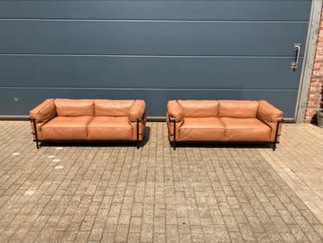 2x originele Cassina Le Corbusier Lc3 Camel/Black ZGAN!! beschikbaar voor biedingen