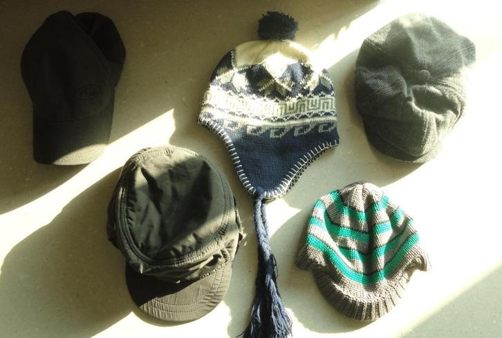 mutsen en petten verzameling, Kinderen en Baby's, Kinderkleding | Petten en Hoeden, Gebruikt, Jongen, 158 t/m 164, Pet, Ophalen