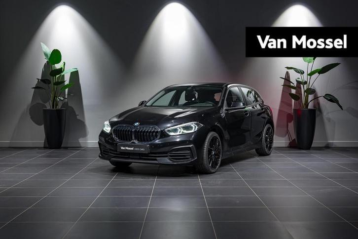 BMW 1 Reeks Hatch 116dA (85 kW) NAVI | LED | Parkeersensoren, Auto's, BMW, Bedrijf, Te koop, 1 Reeks, Lichtmetalen velgen, Diesel