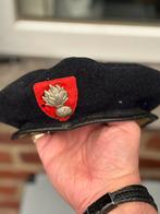 Béret Gendarme Belge, Enlèvement ou Envoi, Porté