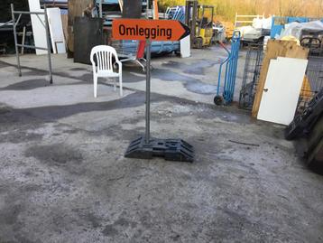 Verkeersbord  beschikbaar voor biedingen